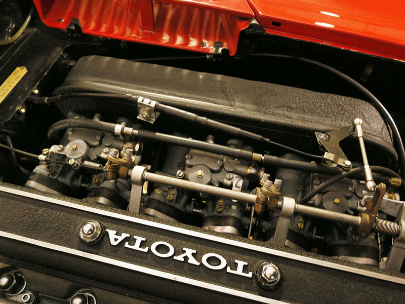 Illustration for article titled Why Buy A Million-Dollar Hypercar When You Can Buy This Pristine 1967 Toyota 2000GT Instead?